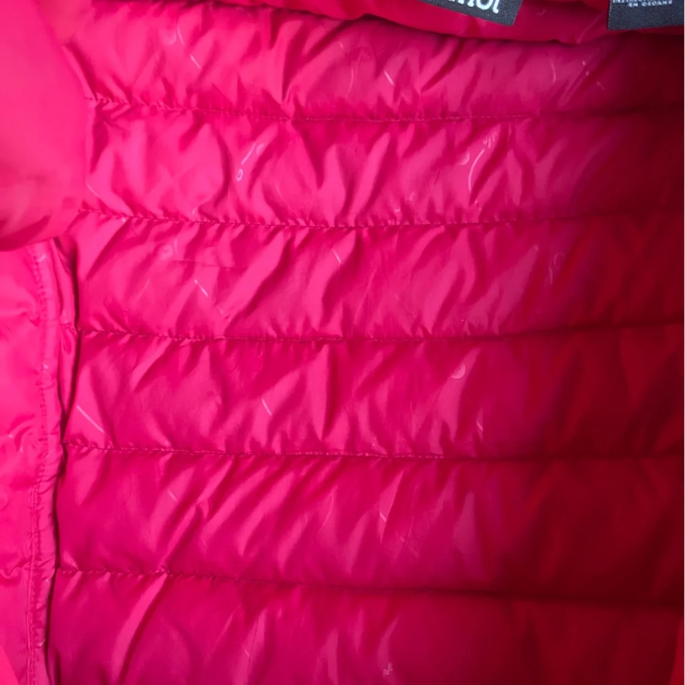 Marmot Women’s Pink 800 Fill XS Puffer Vest - Picture 12 of 15